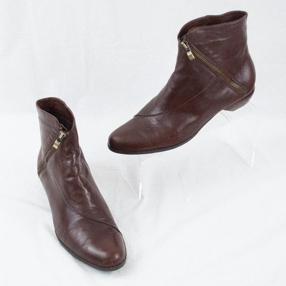 Everybody by BZ Moda Brown Leather Bootie Zip Up Almond Toe Sz 10.5 EU 41 - Picture 1 of 13